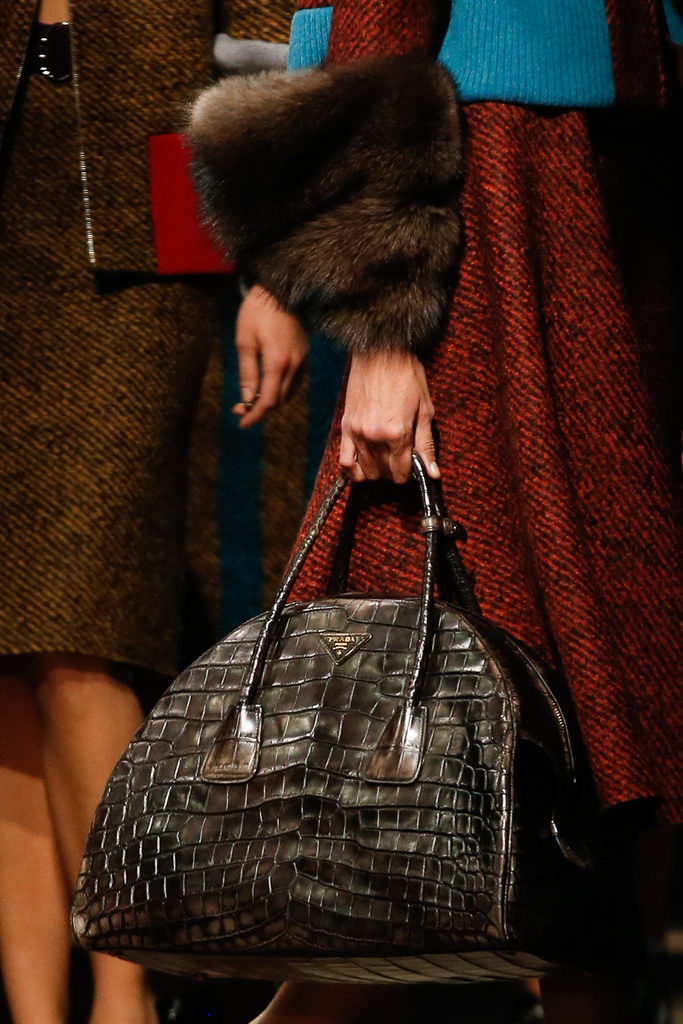 Prada 2013�ﶬŮװϵ�У�����ʱװ�ܣ�����ͼƬ