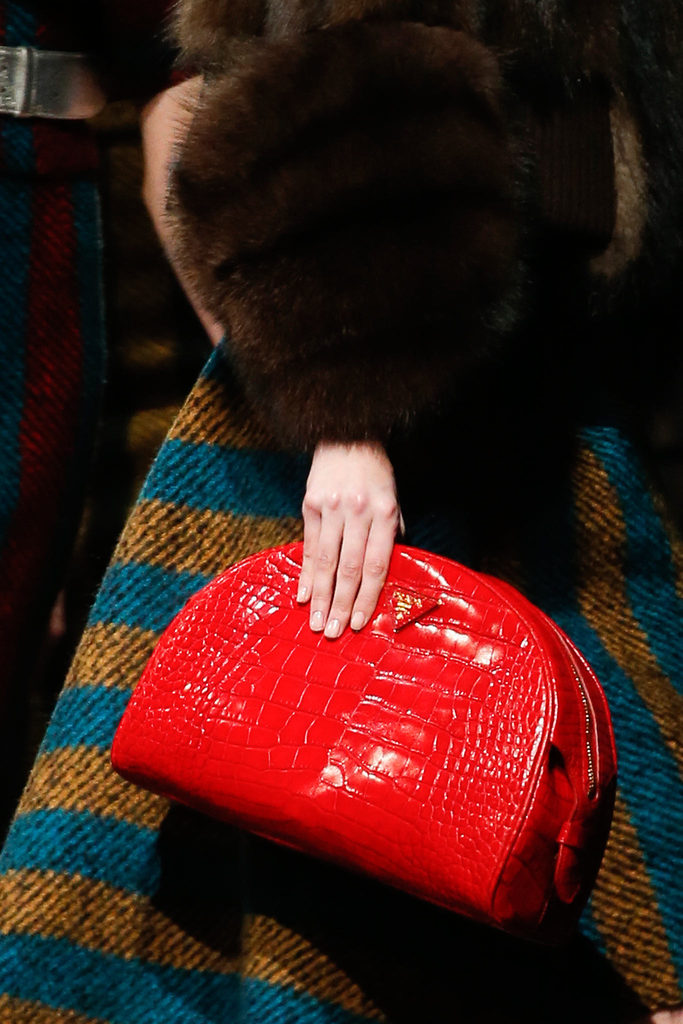 Prada 2013�ﶬŮװϵ�У�����ʱװ�ܣ�����ͼƬ