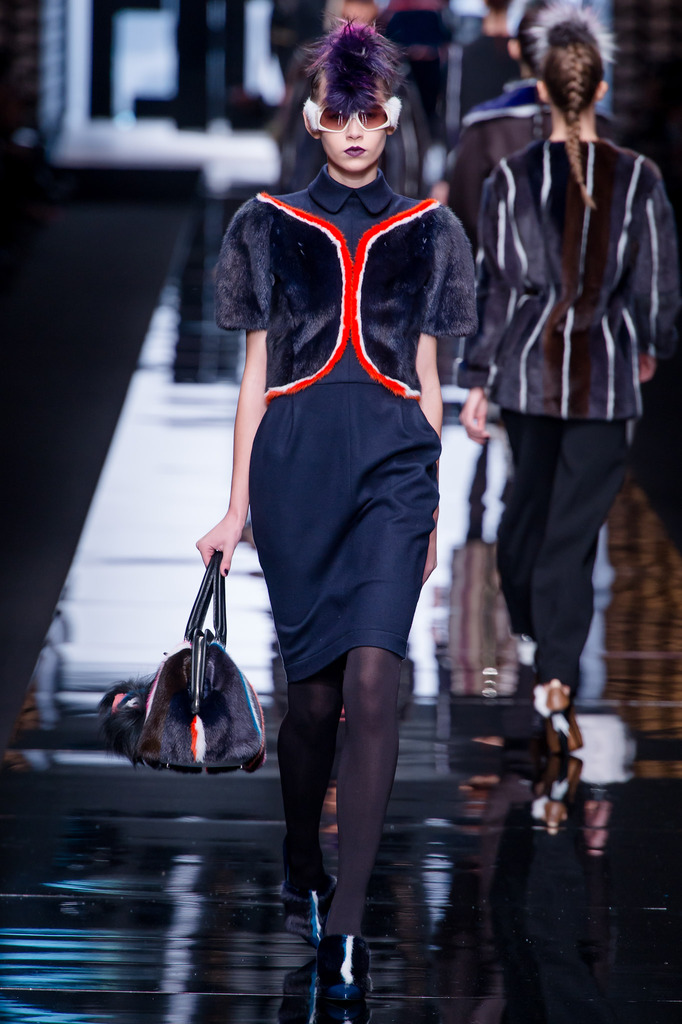 Fendi 2013ﶬŮװϵУʱװܣͼƬ