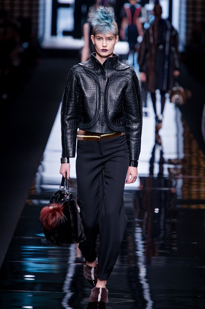 Fendi 2013ﶬŮװϵУʱװܣͼƬ