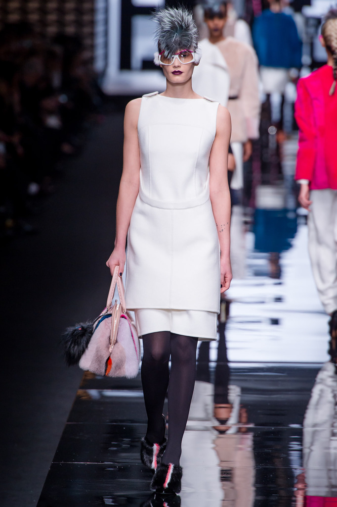 Fendi 2013ﶬŮbϵУmrbܣDƬ
