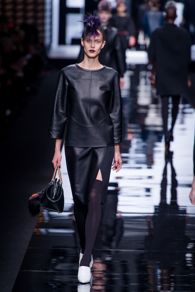 Fendi 2013ﶬŮbϵУmrbܣDƬ