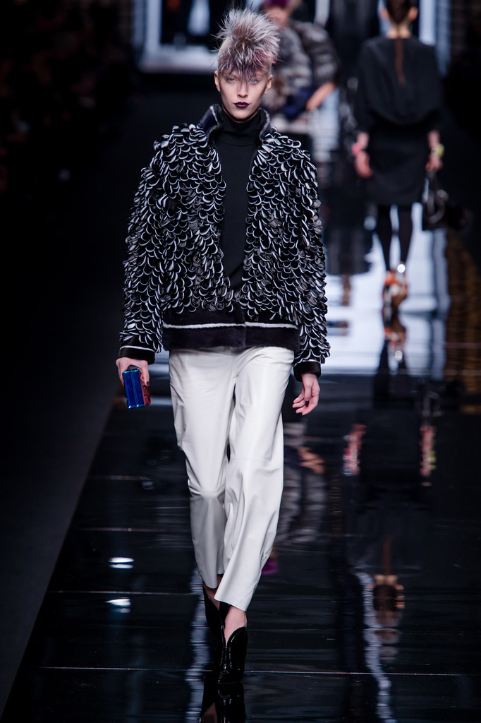 Fendi 2013ﶬŮbϵУmrbܣDƬ