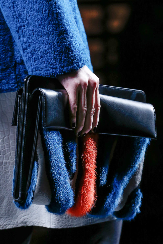 Fendi 2013ﶬŮbϵУmrbܣDƬ