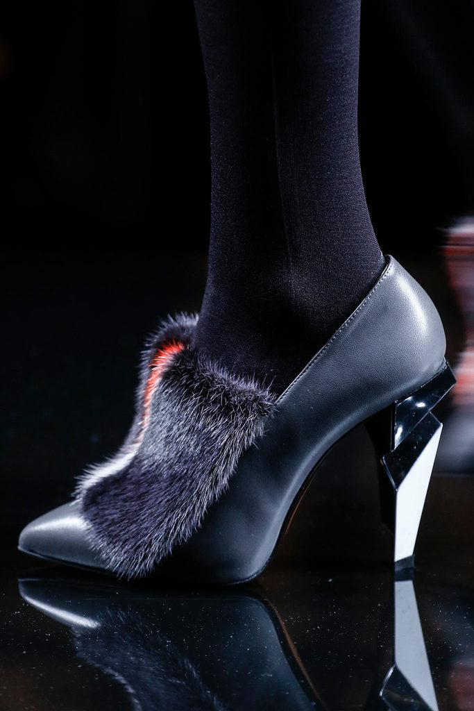 Fendi 2013ﶬŮbϵУmrbܣDƬ