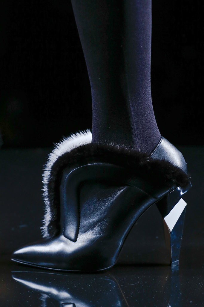 Fendi 2013ﶬŮbϵУmrbܣDƬ