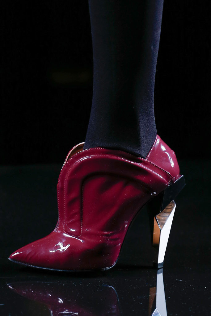 Fendi 2013ﶬŮbϵУmrbܣDƬ