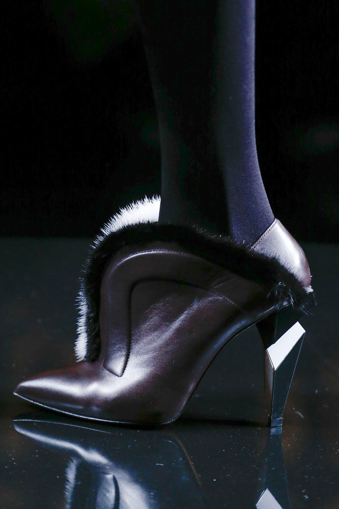 Fendi 2013ﶬŮbϵУmrbܣDƬ