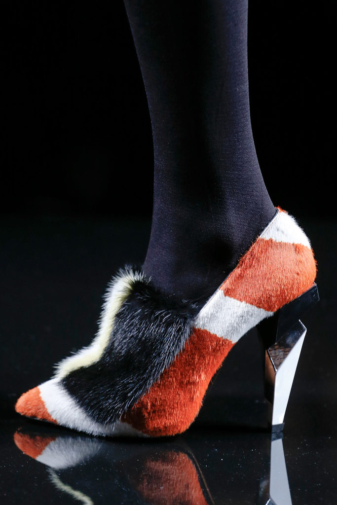 Fendi 2013ﶬŮbϵУmrbܣDƬ