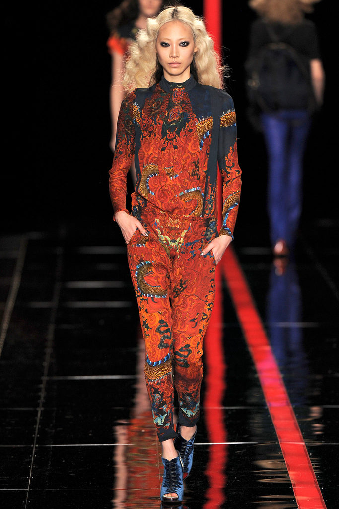 Just Cavalli 2013ﶬŮװϵУʱװܣͼƬ