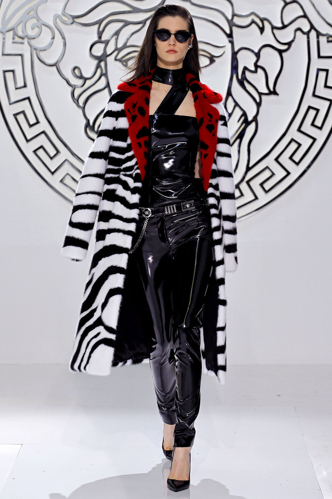 Versace 2013ﶬŮװϵУʱװܣͼƬ