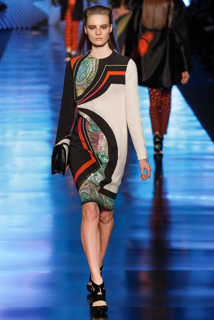 Etro 2013ﶬŮװϵУŮװܣͼƬ