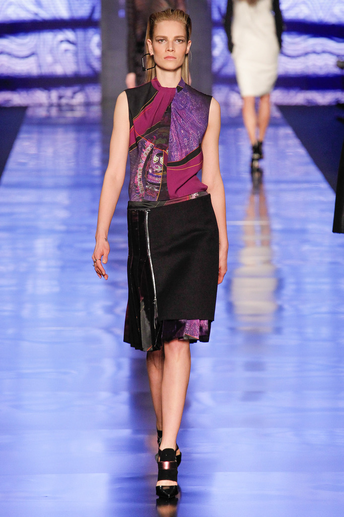 Etro 2013ﶬŮװϵУŮװܣͼƬ