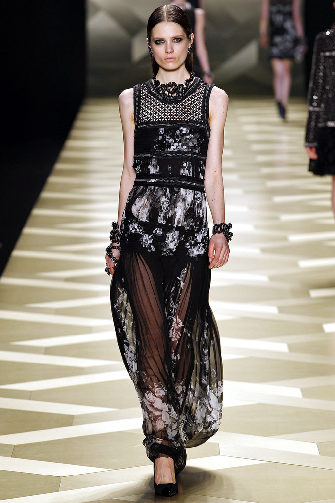 Roberto Cavalli 2013ﶬŮװϵУʱװܣͼƬ