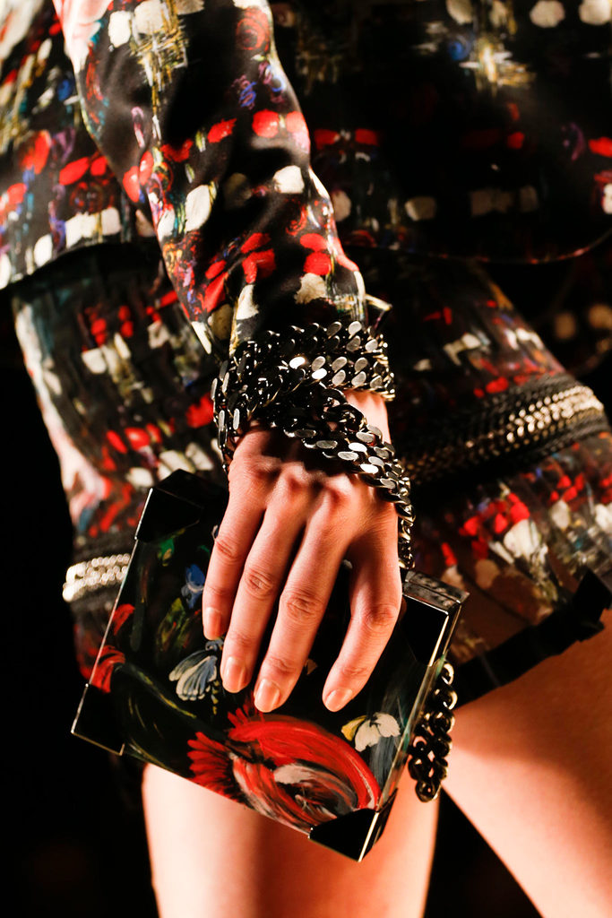 Roberto Cavalli 2013ﶬŮװϵУʱװܣͼƬ