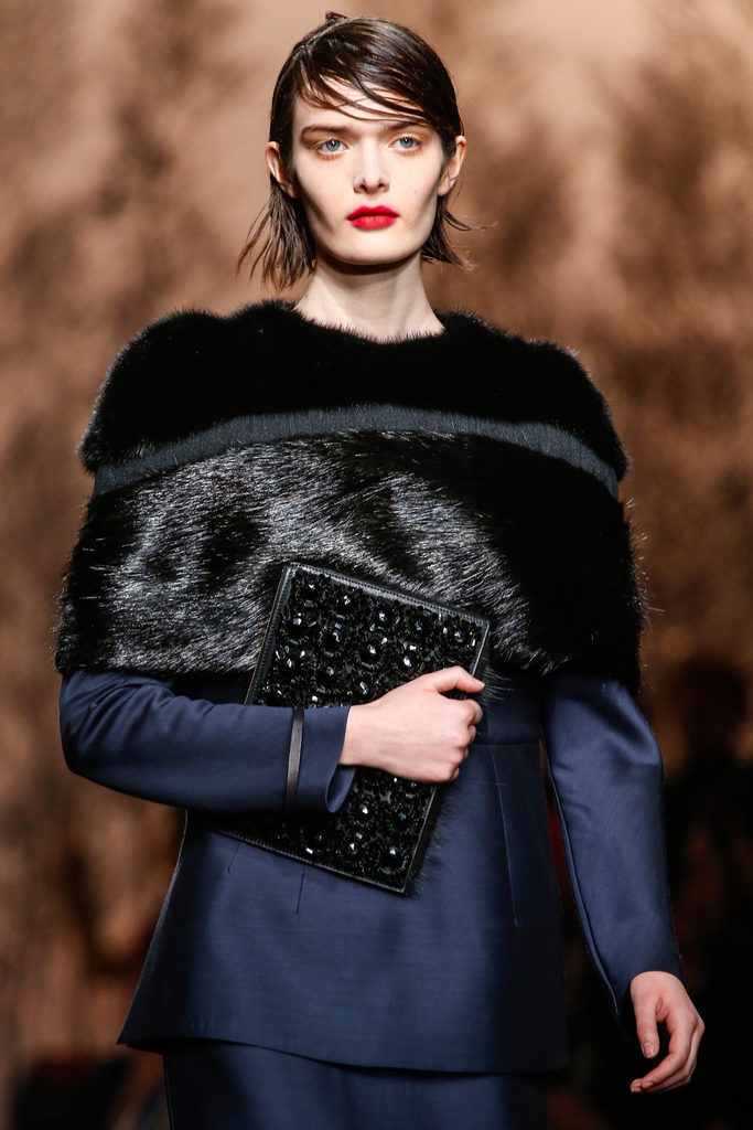 Marni 2013�ﶬŮװϵ�У�����ʱװ�ܣ�����ͼƬ
