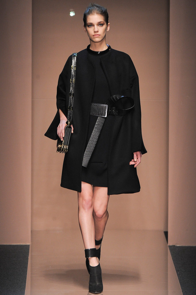 Gianfranco Ferre 2013ﶬŮbϵУmrbܣDƬ
