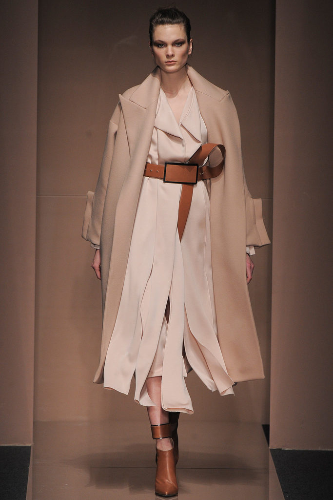 Gianfranco Ferre 2013ﶬŮbϵУmrbܣDƬ