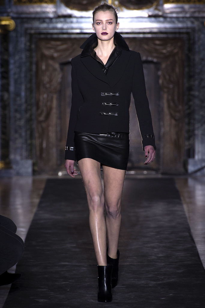 Anthony Vaccarello 2013ﶬŮװϵУʱװܣͼƬ