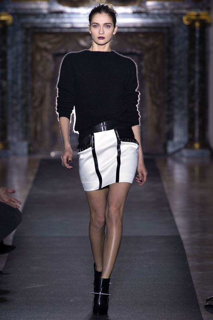 Anthony Vaccarello 2013ﶬŮbϵУrbܣDƬ