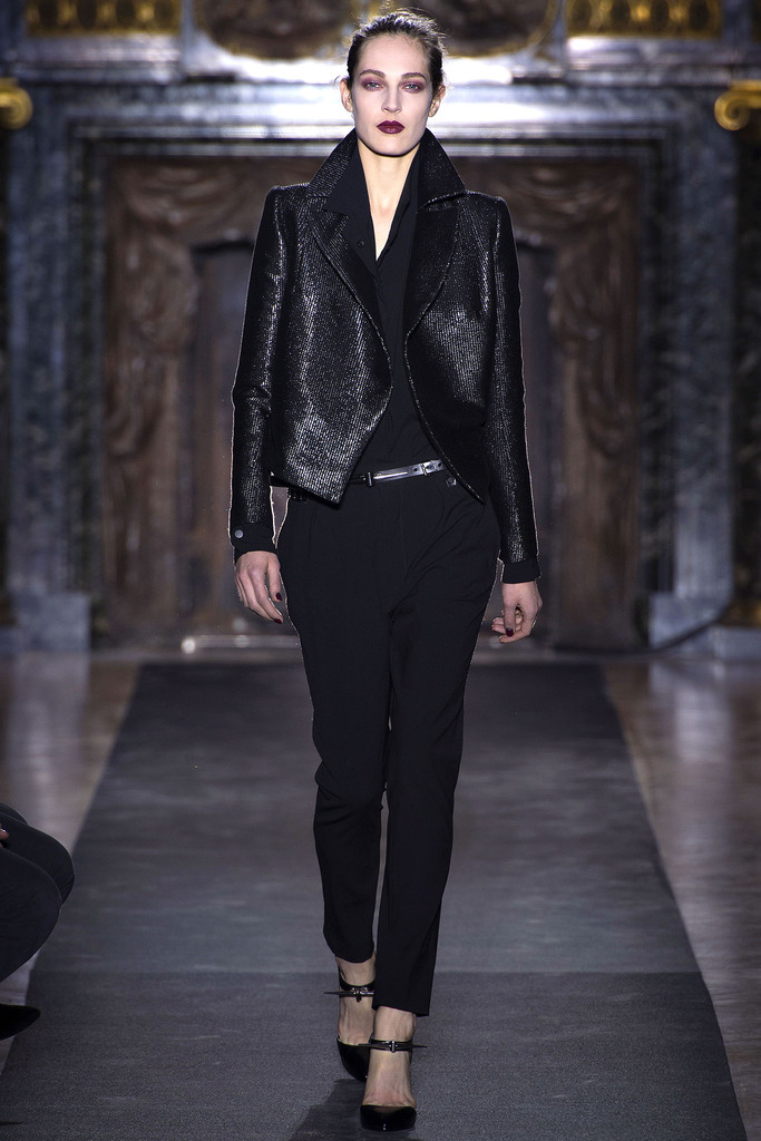 Anthony Vaccarello 2013ﶬŮװϵУʱװܣͼƬ