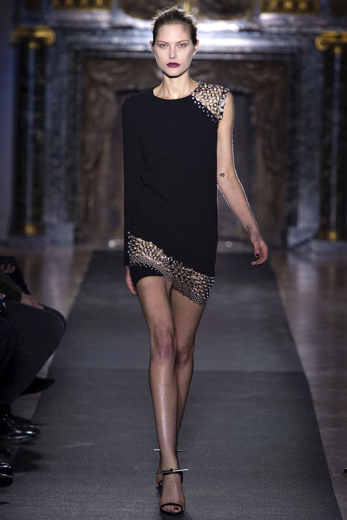 Anthony Vaccarello 2013ﶬŮװϵУʱװܣͼƬ