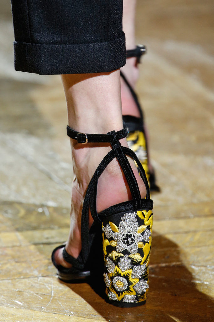 Dries Van Noten 2013ﶬŮbϵУr(sh)bܣDƬ