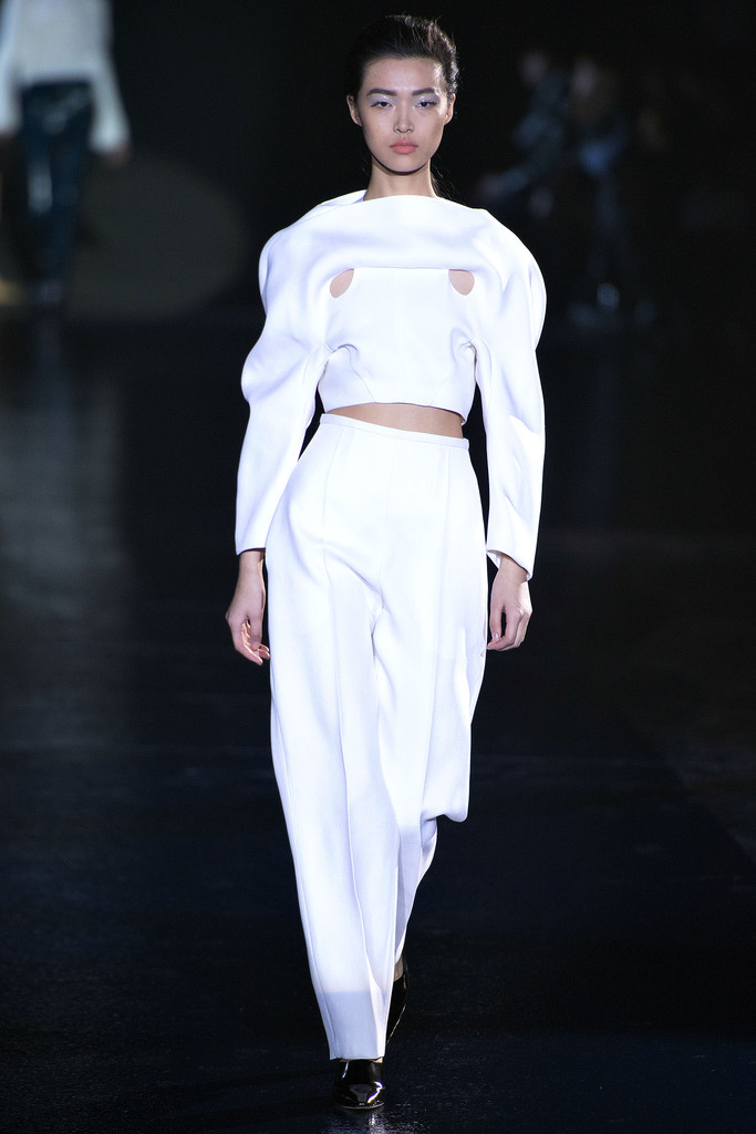 Mugler 2013ﶬŮװϵУʱװܣͼƬ