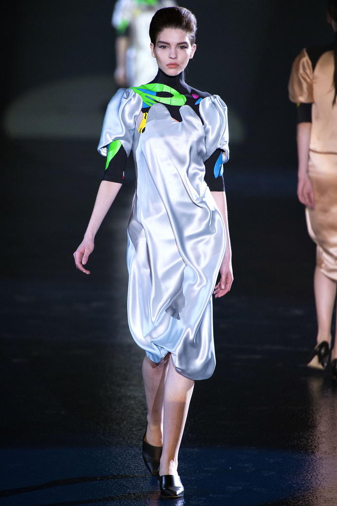 Mugler 2013ﶬŮװϵУʱװܣͼƬ