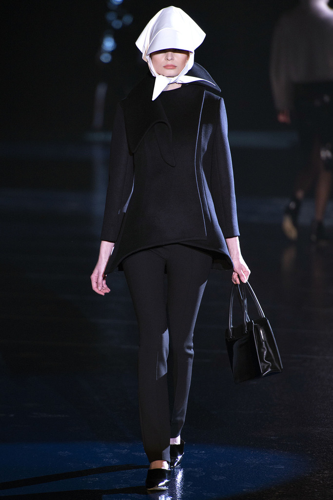 Mugler 2013ﶬŮװϵУʱװܣͼƬ