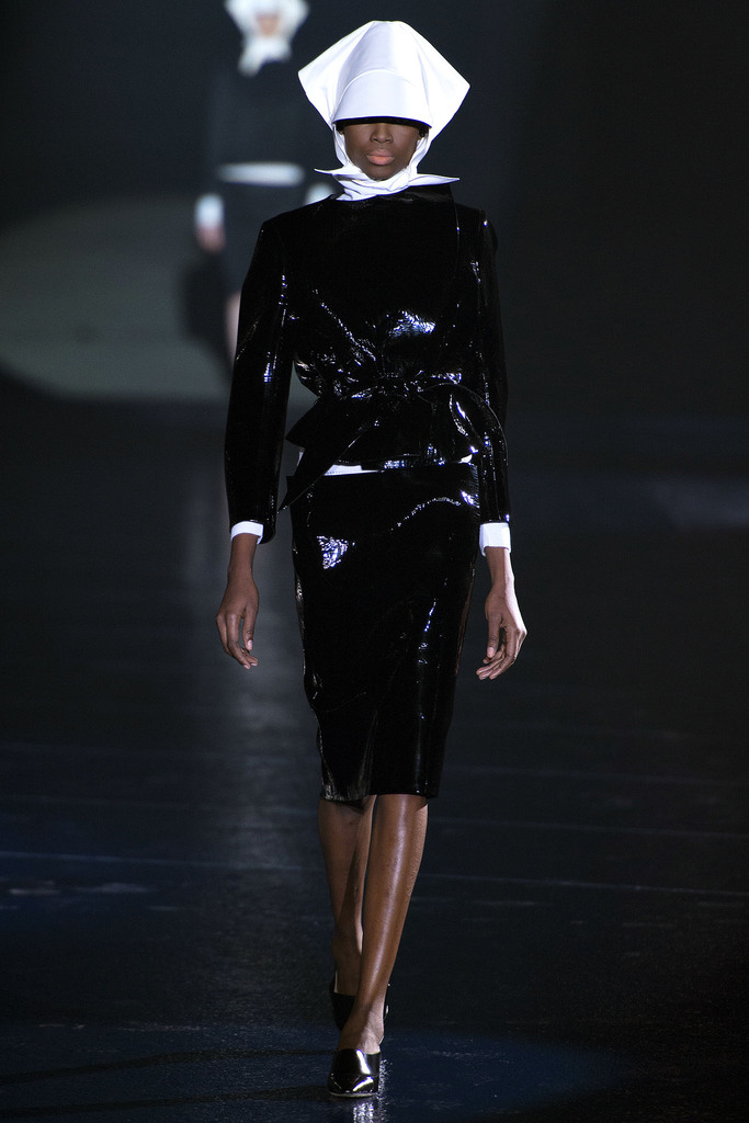 Mugler 2013ﶬŮװϵУʱװܣͼƬ