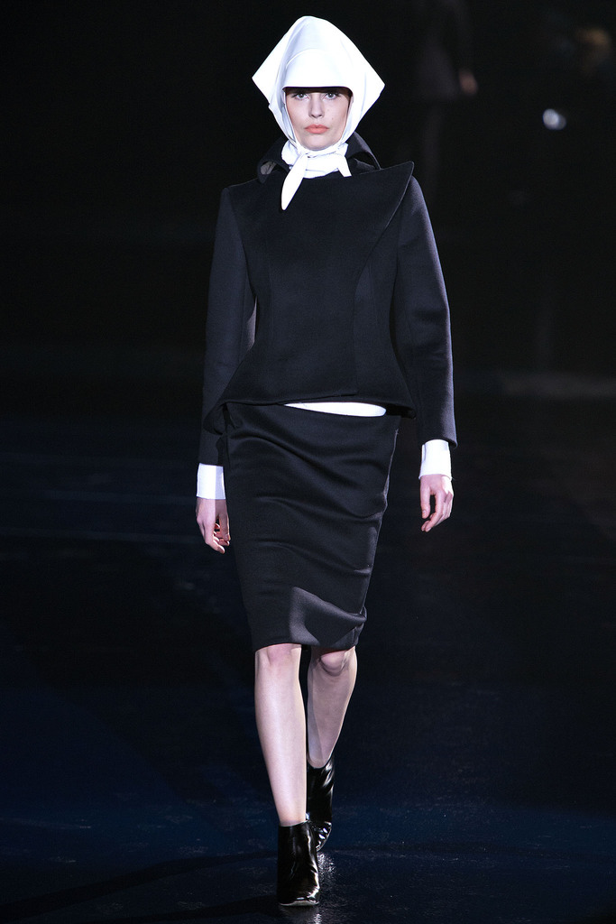 Mugler 2013ﶬŮװϵУʱװܣͼƬ