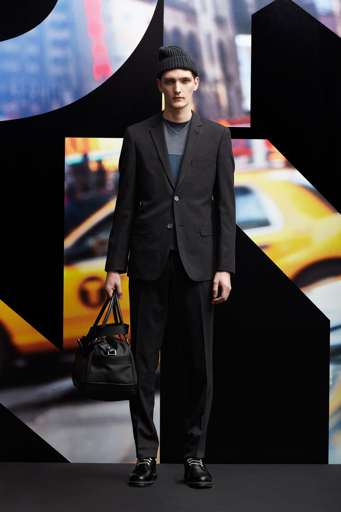 DKNY 2013ﶬװϵУŦԼʱװܣͼƬ