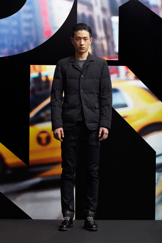 DKNY 2013ﶬװϵУŦԼʱװܣͼƬ