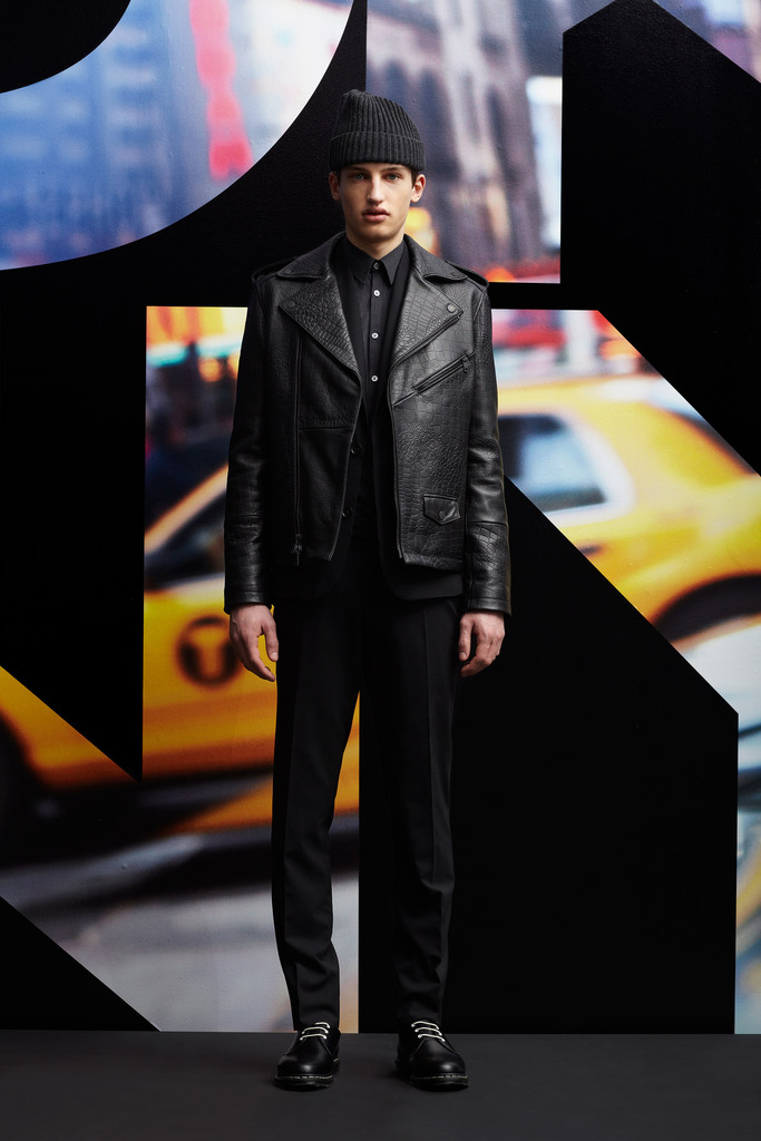 DKNY 2013ﶬװϵУŦԼʱװܣͼƬ