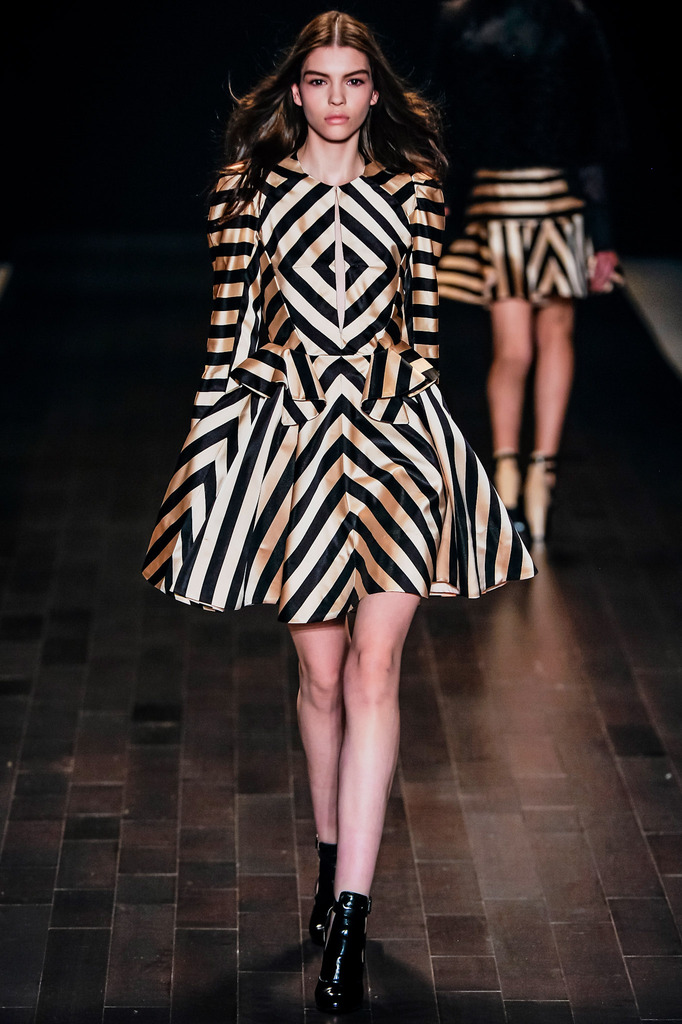 Jill Stuart 2013ﶬŮװϵУŦԼʱװܣͼƬ