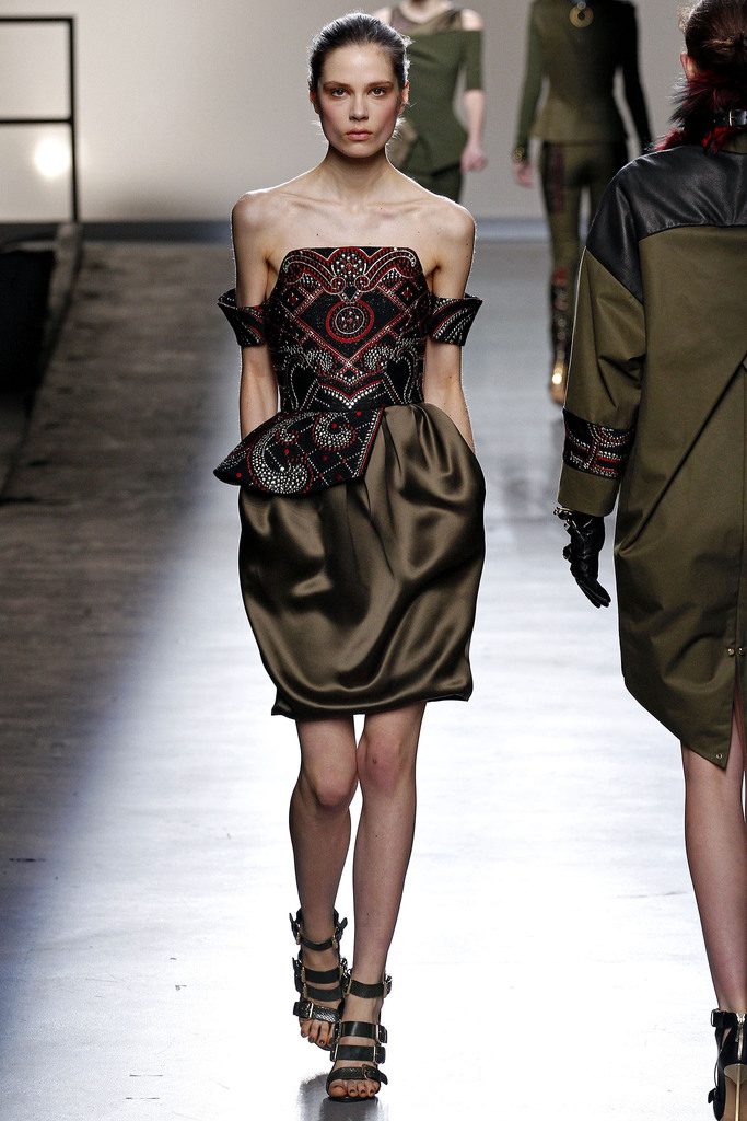 Prabal Gurung 2013ﶬŮװϵУŦԼʱװܣͼƬ