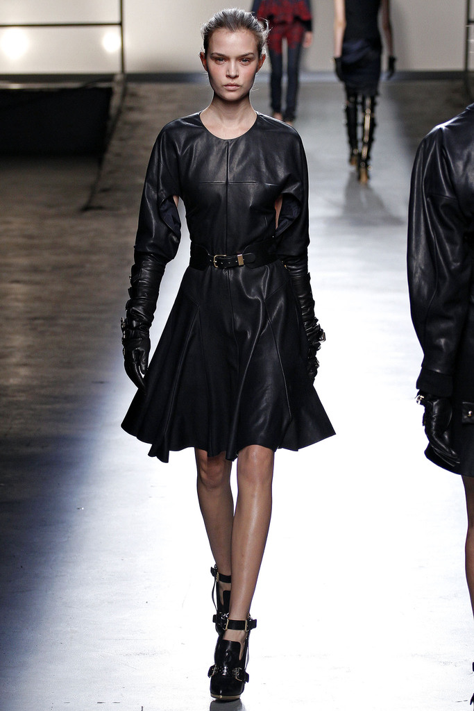 Prabal Gurung 2013ﶬŮװϵУŦԼʱװܣͼƬ