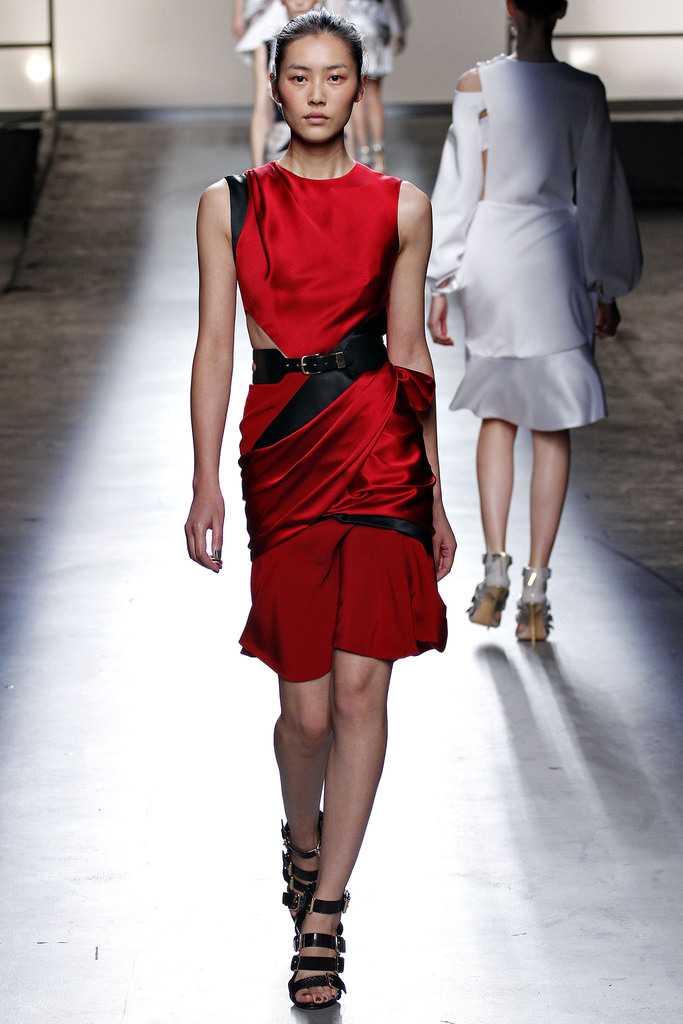 Prabal Gurung 2013ﶬŮװϵУŦԼʱװܣͼƬ