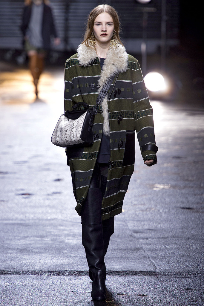 3.1 Phillip Lim 2013ﶬŮװϵУŦԼʱװܣͼƬ