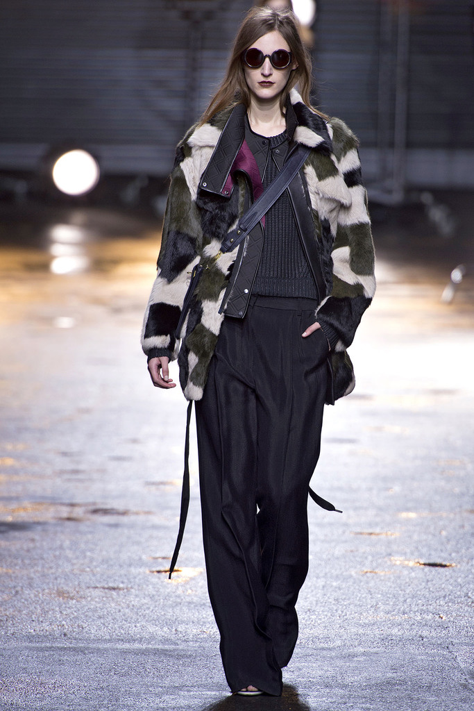 3.1 Phillip Lim 2013ﶬŮװϵУŦԼʱװܣͼƬ