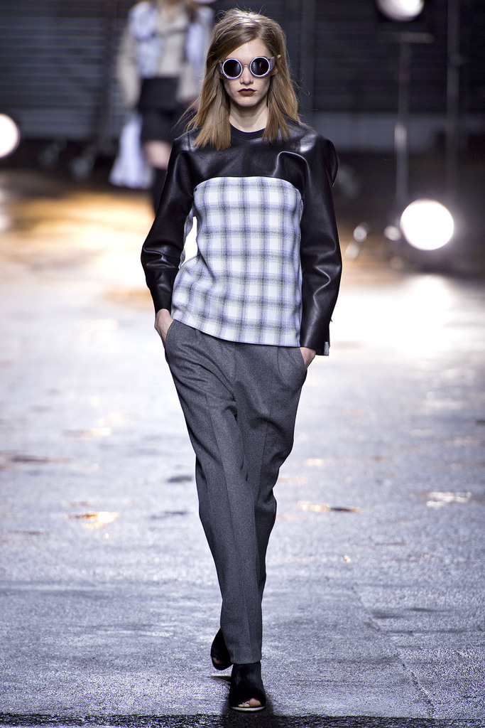 3.1 Phillip Lim 2013ﶬŮװϵУŦԼʱװܣͼƬ