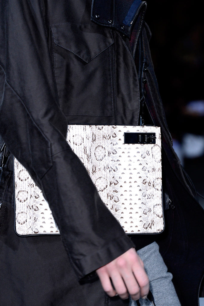 3.1 Phillip Lim 2013ﶬŮװϵУŦԼʱװܣͼƬ