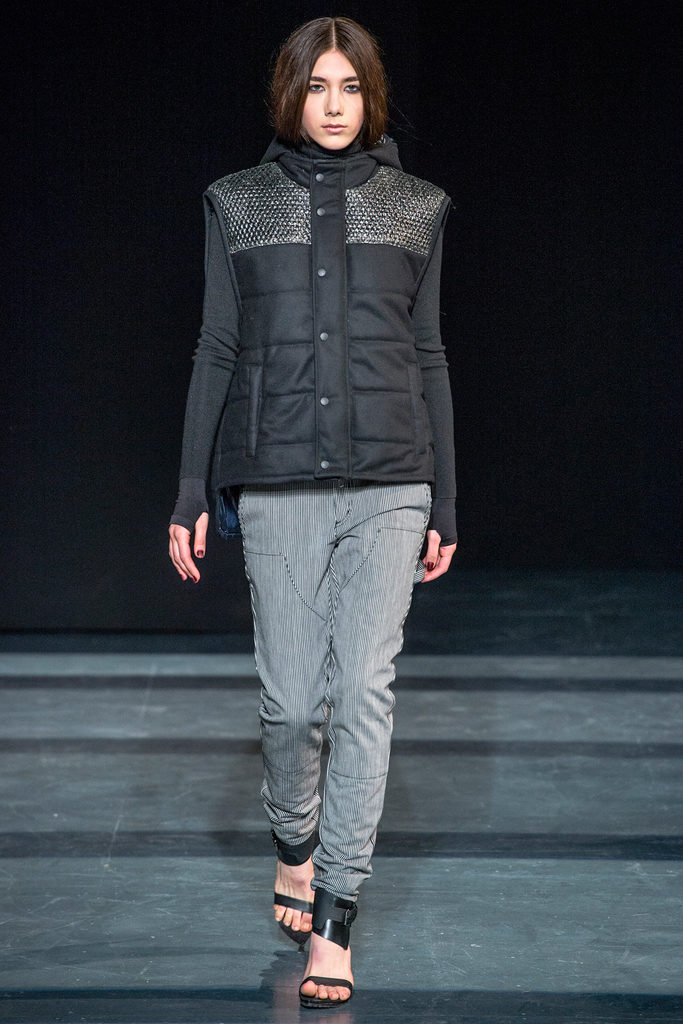 Tibi 2013ﶬŮbϵУ~srbܣDƬ