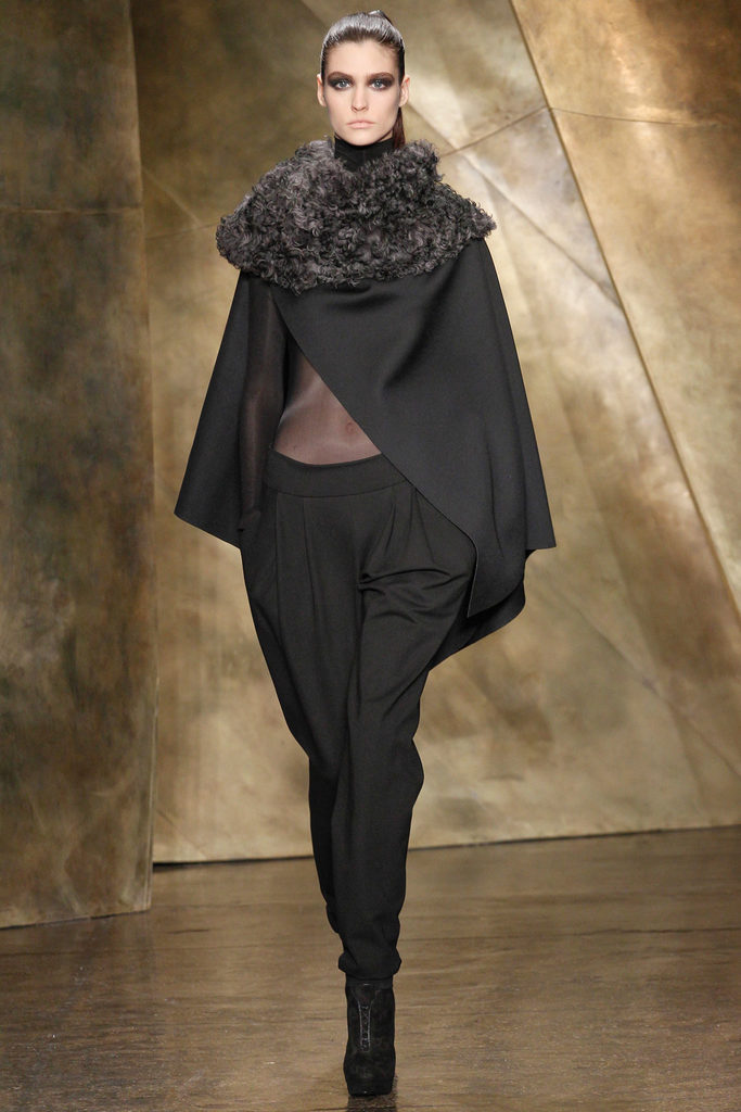 Donna Karan 2013ﶬŮװϵУŦԼʱװܣͼƬ