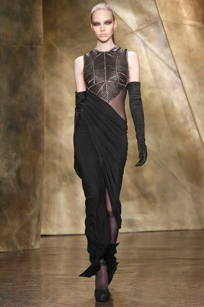 Donna Karan 2013ﶬŮװϵУŦԼʱװܣͼƬ