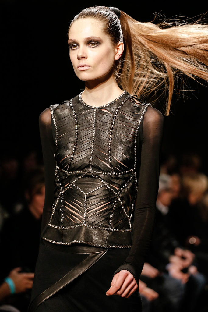 Donna Karan 2013ﶬŮװϵУŦԼʱװܣͼƬ