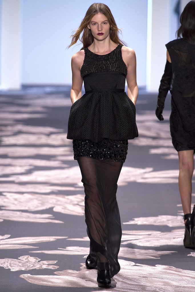 Vera Wang 2013ﶬŮװϵУŦԼʱװܣͼƬ