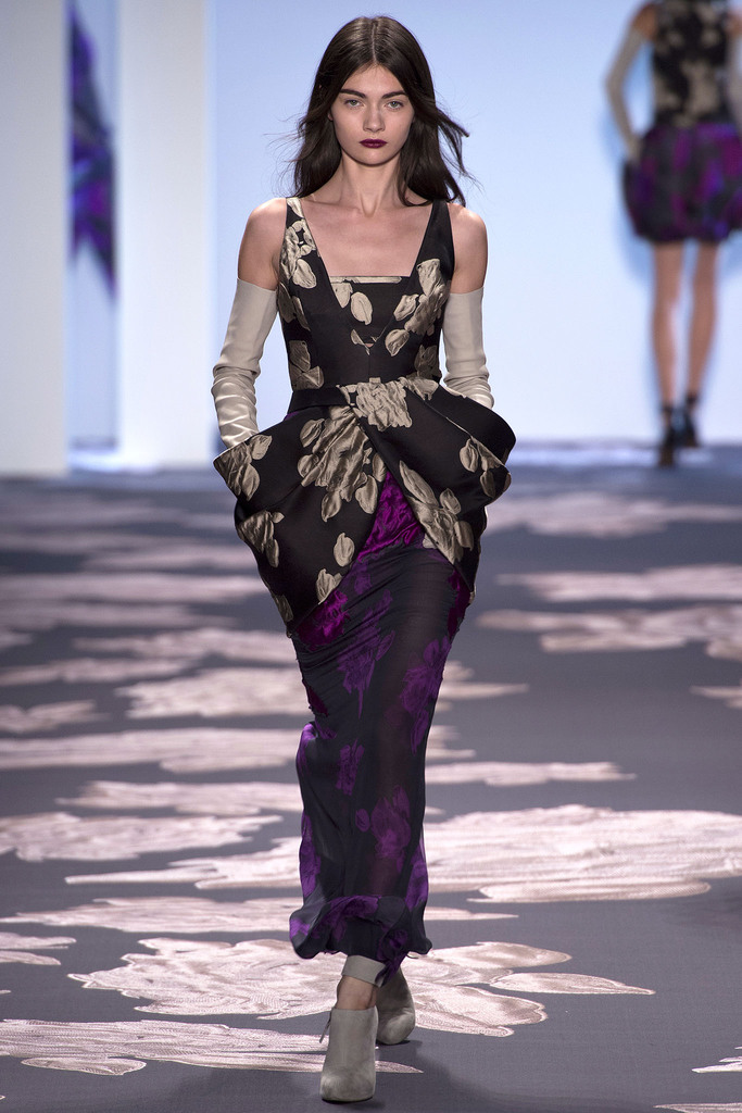 Vera Wang 2013ﶬŮװϵУŦԼʱװܣͼƬ