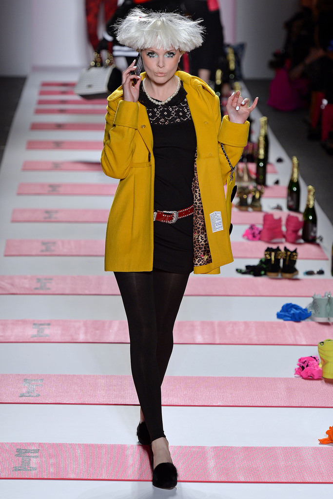 Betsey Johnson 2013ﶬŮװϵУŦԼʱװܣͼƬ